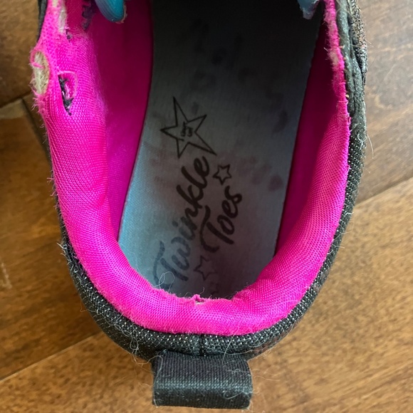 Sketchers Twinkle Toes Size 1 - Picture 9 of 9
